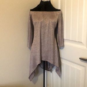 New Women’s Off the should buckle top🌸